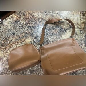 Melie Bianco Tan Shoulder Bag Structured Design